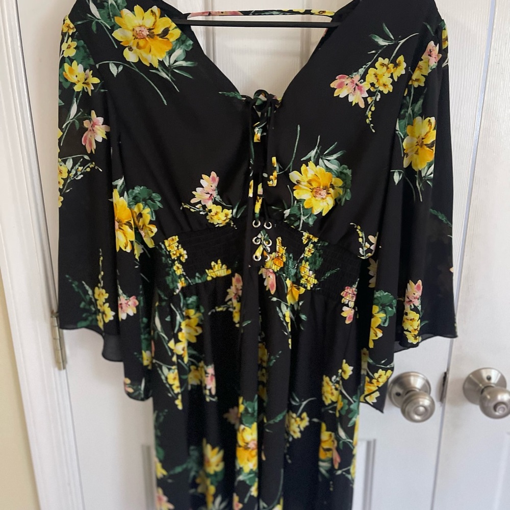 Floral sundress NWOT